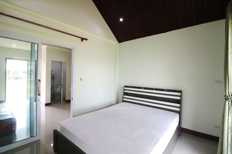 3+ Rai Of Mekong River Frontage Land Plus Large Home For Sale In Phon Phisai, Nong Khai, Chum Phon, Phon Phisai, Nong Khai, 6 Bedrooms, 127 sqm, Semi-Detached House (Twin House) For Sale, by วีรภัทรา ดาร์เปอร์, 500472162 - DDproperty.com