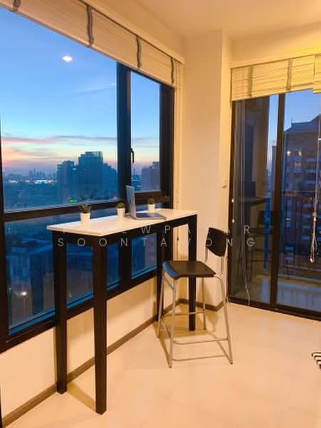 The Base Park East Sukhumvit 77, Bangkok, 99 Soi Pridi Banomyong 2, Phra Kanong Nua, Watthana, Bangkok, 1 Bedroom, 32 sqm, Condo For Rent, by Praewpakar Soontawong, 500472164 - DDproperty.com