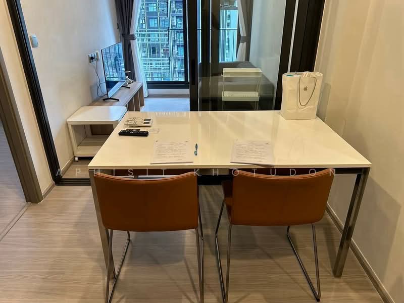 Life Asoke Hype, Bangkok, 339 Chaturathit Rd, Makkasan, Ratchathewi, Bangkok, 1 Bedroom, 40 sqm, Condo For Rent, by Aphisit Khotudon, 500472165 - DDproperty.com