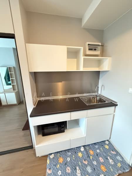 Lumpini Selected Charan 65-Sirinthon Station, Bangkok, Soi Charan Sanitwong 65, Bang Bamru, Bang Phlat, Bangkok, 1 Bedroom, 28 sqm, Condo For Rent, by Praewpakar Soontawong, 500472180 - DDproperty.com