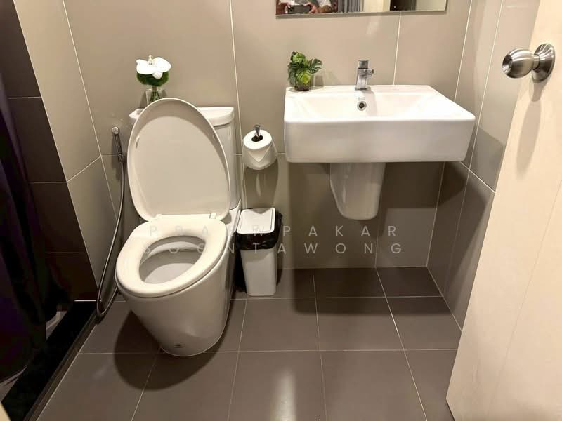 Elio Sathorn-Wutthakat, Bangkok, Kanlapaphruek Road, Bangko, Chom Thong, Bangkok, 1 Bedroom, 31 sqm, Condo For Rent, by Praewpakar Soontawong, 500472197 - DDproperty.com
