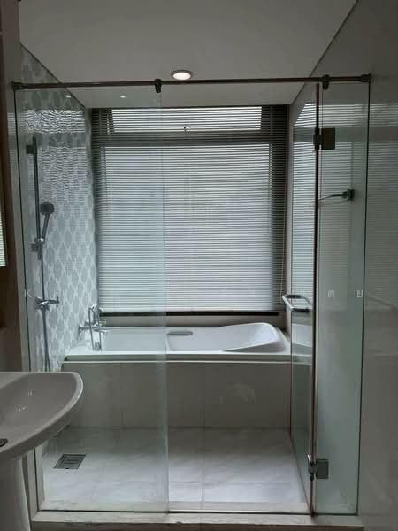 AGUSTON Sukhumvit 22, Bangkok, 140 Sukhumvit Road, Khlong Toei, Bangkok, 2 Bedrooms, 85 sqm, Condo For Rent, by Khun Toey เตย, 500472214 - DDproperty.com