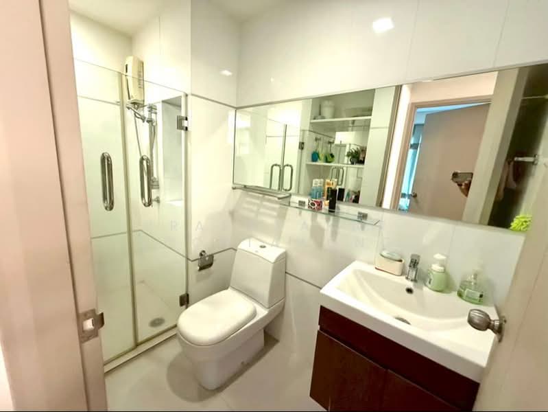 Thru Thonglor, Bangkok, Petchaburi Road, Bang Kapi, Huai Khwang, Bangkok, 1 Bedroom, 32 sqm, Condo For Rent, by Praewpakar Soontawong, 500472225 - DDproperty.com