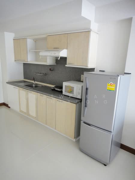Waterford Park Rama 4, Bangkok, 77 Phum Chit Alley, Phra Kanong, Khlong Toei, Bangkok, 1 Bedroom, 50 sqm, Condo For Rent, by Praewpakar Soontawong, 500472245 - DDproperty.com