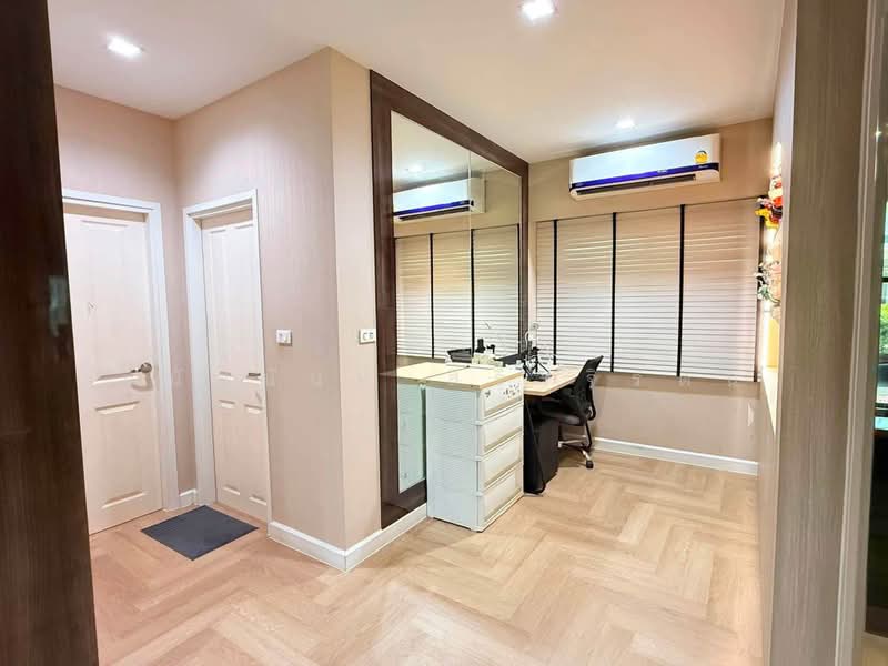 Golden Village Onnut-Pattanakan, Bangkok, Soi On Nut 65 Yak14, Prawet, Bangkok, 4 Bedrooms, 330 sqm, Single Detached House For Sale, by มนัสนันท์ สิริรุจิรัตน์, 500472301 - DDproperty.com