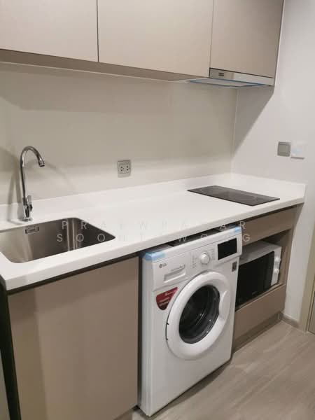 Life Ladprao, Bangkok, 992 Ladprao Road, Jom Phon, Chatuchak, Bangkok, 1 Bedroom, 29 sqm, Condo For Rent, by Praewpakar Soontawong, 500472303 - DDproperty.com