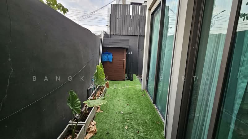 Townhouse in Ekkamai with private pool, กรุงเทพ, คลองตันเหนือ, วัฒนา, กรุงเทพ, 450 ตร.ม., ทาวน์เฮ้าส์ ให้เช่า, โดย BANGKOK PROPERTY AGENTS, 500472320 - DDproperty.com