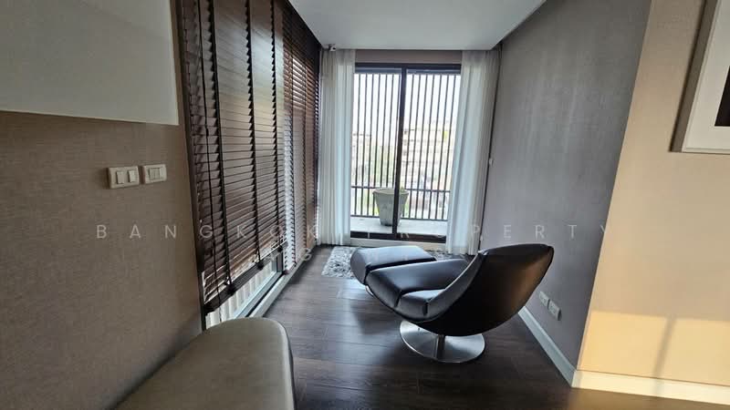 Townhouse in Ekkamai with private pool, Bangkok, Khlong Tan Nua, Watthana, Bangkok, 3 Bedrooms, 450 sqm, Townhouse For Rent, by BANGKOK PROPERTY AGENTS, 500472320 - DDproperty.com