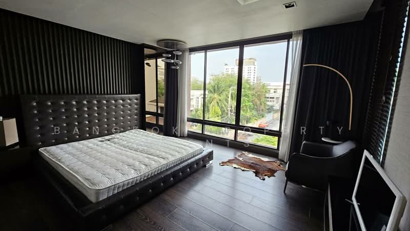 Townhouse in Ekkamai with private pool, กรุงเทพ, คลองตันเหนือ, วัฒนา, กรุงเทพ, 450 ตร.ม., ทาวน์เฮ้าส์ ให้เช่า, โดย BANGKOK PROPERTY AGENTS, 500472320 - DDproperty.com