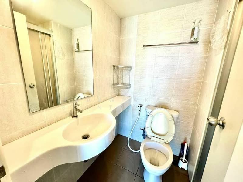 Lumpini Ville On Nut-Latkrabang, Bangkok, Lat Krabang Road, Lat Krabang, Bangkok, 2 Bedrooms, 52 sqm, Condo For Rent, by Praewpakar Soontawong, 500472326 - DDproperty.com