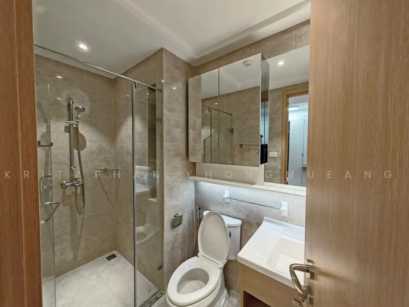 Regal Sathon-Naradhiwas, Bangkok, Naradhiwas Rajanagarindra Road, Thung Maha Mek, Sathon, Bangkok, 1 Bedroom, 33 sqm, Condo For Rent, by Kritaphak Khongmueang, 500472373 - DDproperty.com