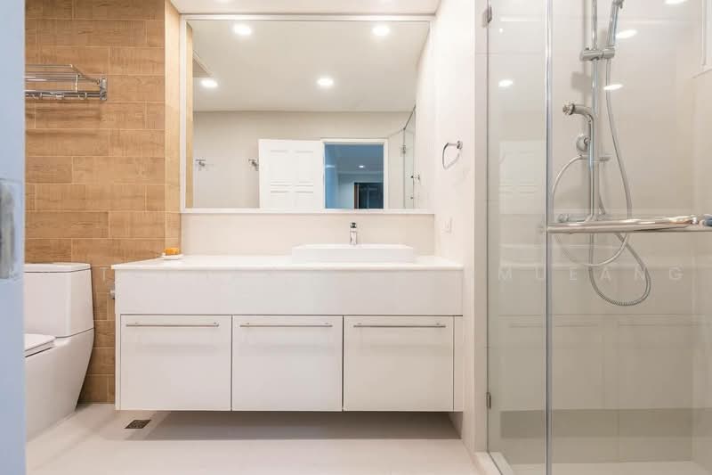 Fifty Fifth Tower, Bangkok, 84 Soi Sukhumvit 55, Sukhumvit Road, Khlong Tan Nua, Watthana, Bangkok, 3 Bedrooms, 223 sqm, Condo For Rent, by Kritaphak Khongmueang, 500472382 - DDproperty.com