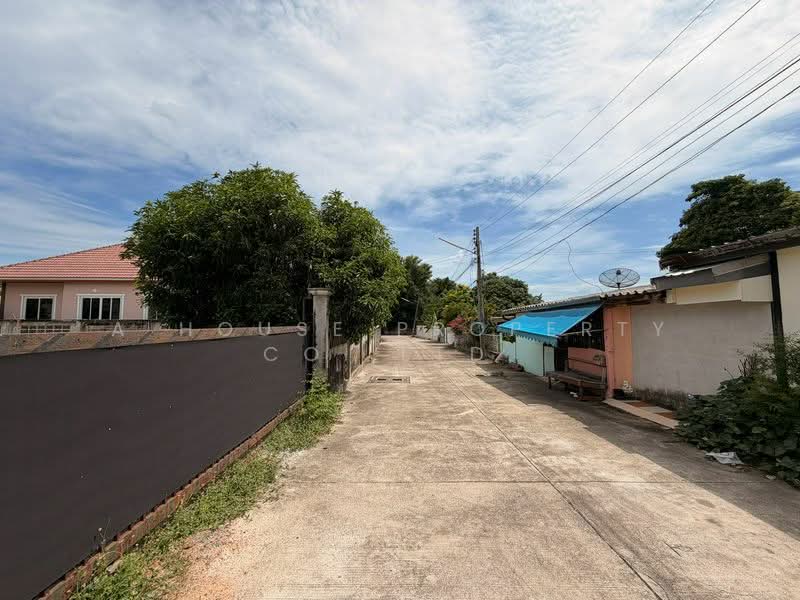 Beautiful plot of land for sale on the Rai Kluay-Chak Kho road, Sriracha, Chon Buri (Pattaya), Surasak, Si Racha, Chon Buri (Pattaya), , 368 sqm, Land For Sale, by A House Property Co.,Ltd., 500472394 - DDproperty.com