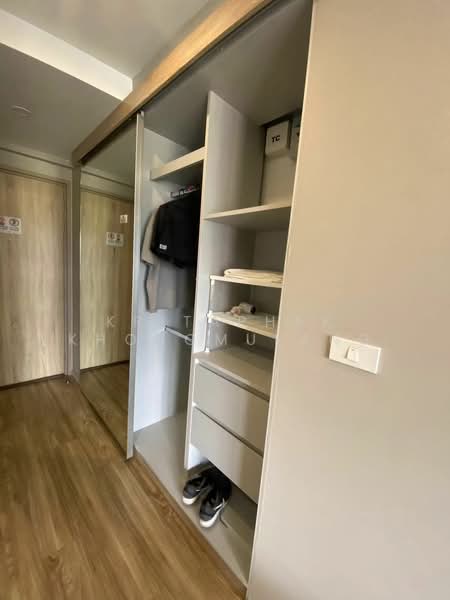 Blossom Condo @ Sathorn-Charoenrat, Bangkok, Charoen Rat Road, Thung Wat Don, Sathon, Bangkok, 1 Bedroom, 31 sqm, Condo For Rent, by Kritaphak Khongmueang, 500472395 - DDproperty.com