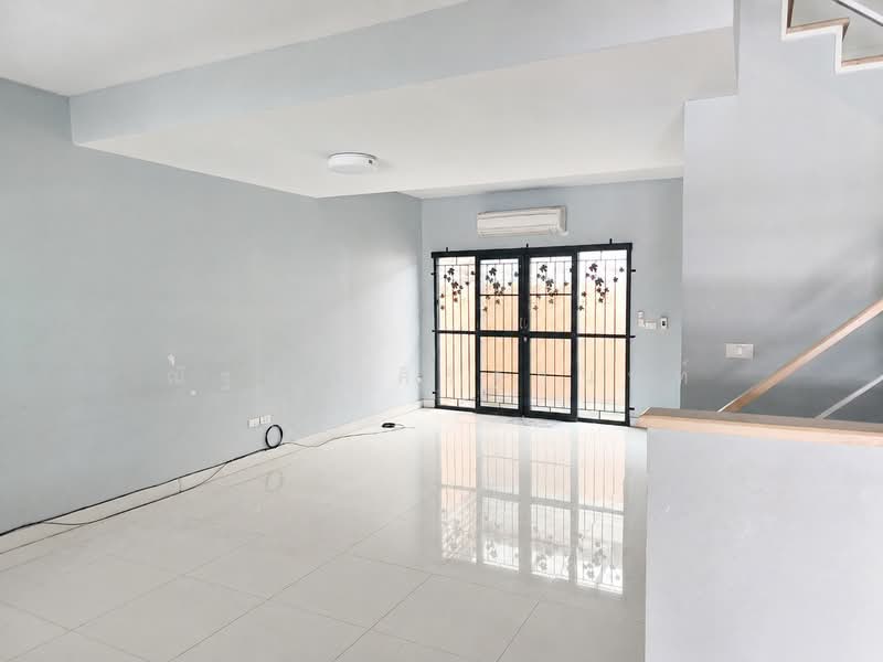 ดอนเมือง, Bangkok, เดอะคอนเนค14, Si Khan, Don Mueang, Bangkok, 3 Bedrooms, 120 sqm, Townhouse For Sale, by ณัฐยา ศิริฐานนท์, 500472415 - DDproperty.com