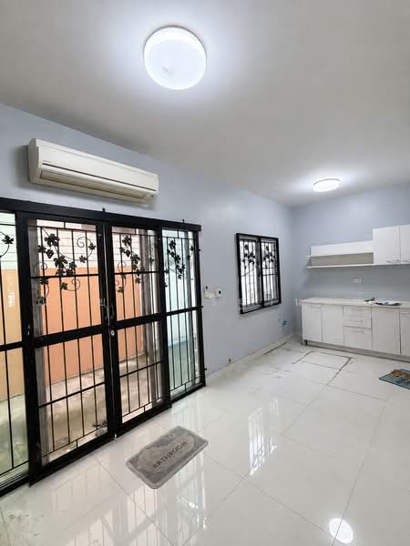 ดอนเมือง, Bangkok, เดอะคอนเนค14, Si Khan, Don Mueang, Bangkok, 3 Bedrooms, 120 sqm, Townhouse For Sale, by ณัฐยา ศิริฐานนท์, 500472415 - DDproperty.com