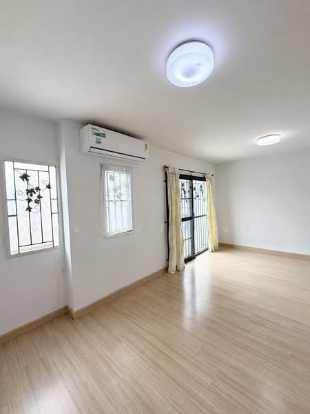 ดอนเมือง, Bangkok, เดอะคอนเนค14, Si Khan, Don Mueang, Bangkok, 3 Bedrooms, 120 sqm, Townhouse For Sale, by ณัฐยา ศิริฐานนท์, 500472415 - DDproperty.com