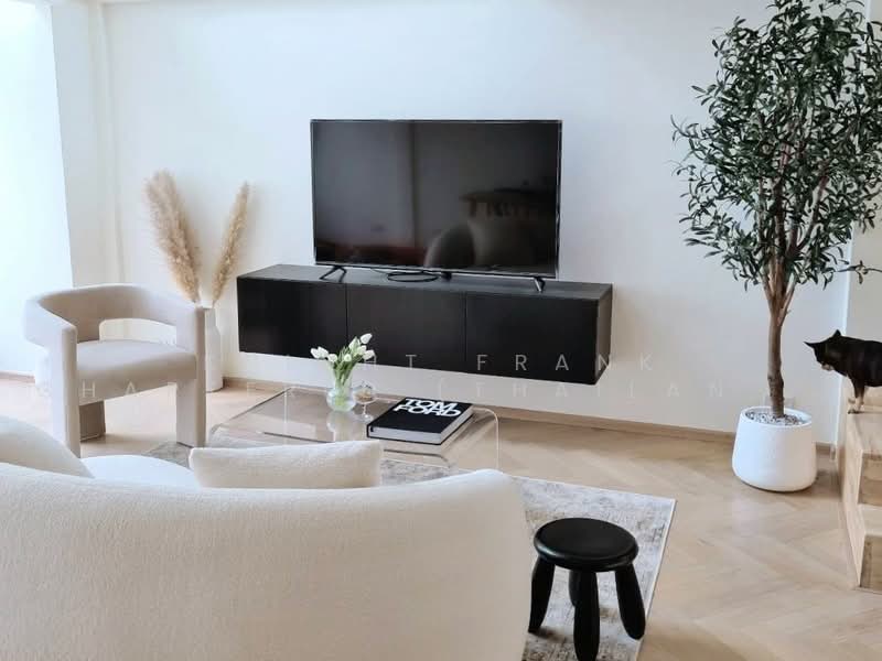 Townhouse in Pridi 42, Bangkok, Khlong Tan Nua, Watthana, Bangkok, 3 Bedrooms, 250 sqm, Townhouse For Sale, by Knight Frank Chartered (Thailand) Co.,Ltd, 500472416 - DDproperty.com