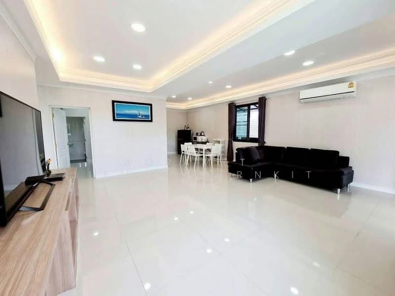 4-BR House, Prachuap Khiri Khan, Hua Hin, Prachuap Khiri Khan, 4 Bedrooms, 220 sqm, Single Detached House For Sale, by Woramet Jiemdumnernkit, 500472433 - DDproperty.com