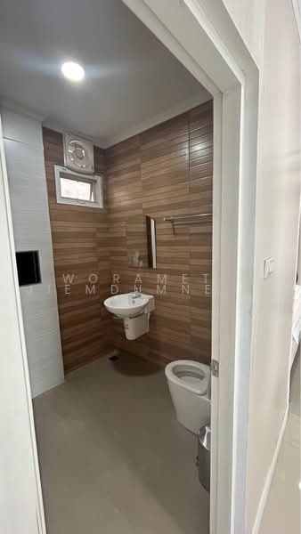 4-BR House, Prachuap Khiri Khan, Hua Hin, Prachuap Khiri Khan, 4 Bedrooms, 220 sqm, Single Detached House For Sale, by Woramet Jiemdumnernkit, 500472433 - DDproperty.com