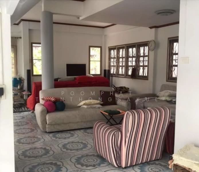6-BR House, Bangkok, Khlong Chaokhun Sing, Wang Thonglang, Bangkok, 6 Bedrooms, 450 sqm, Single Detached House For Sale, by Poomphat Tienthongsakul, 500472451 - DDproperty.com