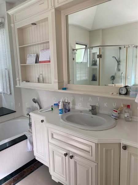 undefined, Bangkok, Dok Mai, Prawet, Bangkok, 4 Bedrooms, 325 sqm, Single Detached House For Sale, by Poomphat Tienthongsakul, 500472479 - DDproperty.com