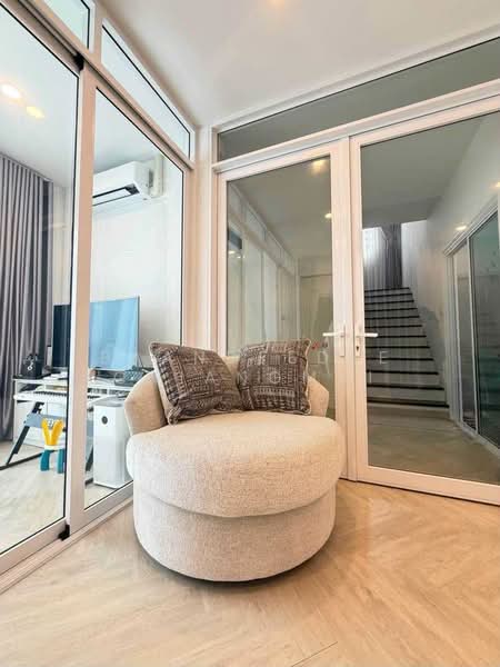 A house for rent near Bo-Sang Handicrafts Centre, Chiang Mai Rental Price: 40,000THB/month No.13H738, Chiang Mai, San Ton Pao, San Kamphaeng, Chiang Mai, 3 Bedrooms, 150 sqm, Single Detached House For Rent, by Baandeedee Chiangmai, 500472492 - DDproperty.com