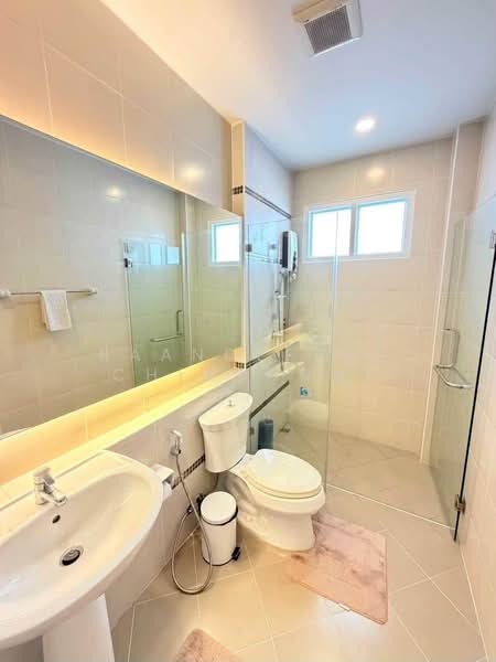 A house for rent near Bo-Sang Handicrafts Centre, Chiang Mai Rental Price: 40,000THB/month No.13H738, Chiang Mai, San Ton Pao, San Kamphaeng, Chiang Mai, 3 Bedrooms, 150 sqm, Single Detached House For Rent, by Baandeedee Chiangmai, 500472492 - DDproperty.com