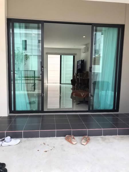 Patio Srinakarin-Rama 9, Bangkok, Krungthep Kreetha Road, Hua Mak, Bang Kapi, Bangkok, 3 Bedrooms, 250 sqm, Townhouse For Rent, by Khun EVE, 500472513 - DDproperty.com
