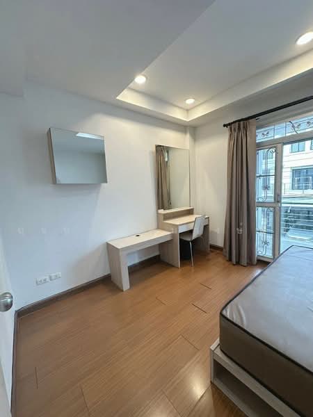 Baan Klang Muang The Paris Rama 9-Ramkamhaeng : บ้านกลางเมือง เดอะ ปารีส พระราม 9-รามคำแหง, กรุงเทพ, ถนนกรุงเทพกรีฑา, หัวหมาก, บางกะปิ, กรุงเทพ, 180 ตร.ม., ทาวน์เฮ้าส์ ให้เช่า, โดย บุษบา รัตนวงษ์ชัย, 500472522 - DDproperty.com