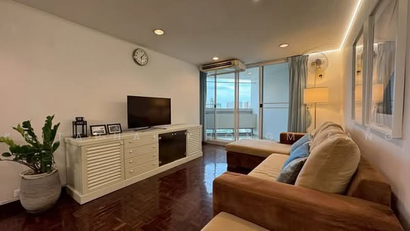 Tai Ping Towers, Bangkok, 582 Soi Sukhumvit 63, Khlong Tan Nua, Watthana, Bangkok, 2 Bedrooms, 102 sqm, Condo For Rent, by Kritaphak Khongmueang, 500472523 - DDproperty.com