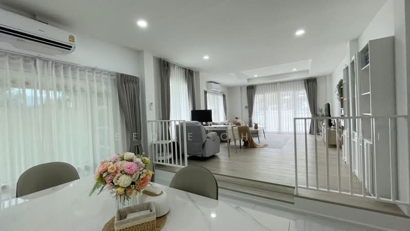 A house for rent near Tonkla School, Chiang Mai Rental Price: 55,000 THB/month Property ID: No.5H679, Chiang Mai, San Phi Sua, Muang Chiang Mai, Chiang Mai, 5 Bedrooms, 255 sqm, Single Detached House For Rent, by Baandeedee Chiangmai, 500472529 - DDproperty.com