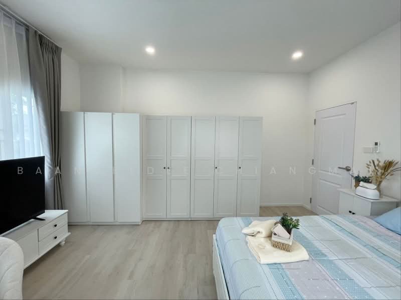 A house for rent near Tonkla School, Chiang Mai Rental Price: 55,000 THB/month Property ID: No.5H679, Chiang Mai, San Phi Sua, Muang Chiang Mai, Chiang Mai, 5 Bedrooms, 255 sqm, Single Detached House For Rent, by Baandeedee Chiangmai, 500472529 - DDproperty.com
