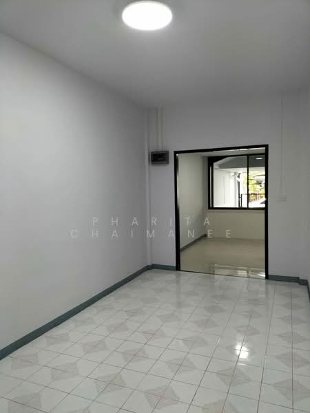 Newly renovated Townhouse, Chiang Mai, San Na Moeng, San Sai, Chiang Mai, 2 Bedrooms, 78 sqm, Townhouse For Sale, by Pharita Chaimanee, 500472543 - DDproperty.com