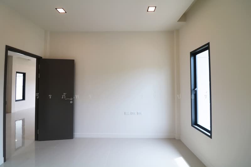 ขายบ้านใหม่ 3 ห้องนอน 2 ห้องน้ำ แปลงมุม หนองบัวลำภู, หนองบัวลำภู, หนองบัว, เมืองหนองบัวลำภู, หนองบัวลำภู, 110 ตร.ม., บ้านเดี่ยว ขาย, โดย วีรภัทรา ดาร์เปอร์, 500472557 - DDproperty.com