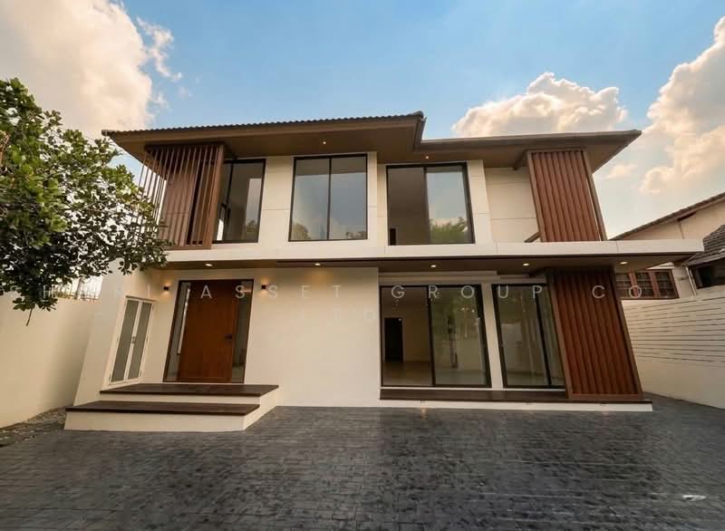 Detached House Sukhumvit 71, Bangkok, Khlong Tan Nua, Watthana, Bangkok, 4 Bedrooms, 401 sqm, Single Detached House For Sale, by Shori Asset Group Co., Ltd., 500472605 - DDproperty.com