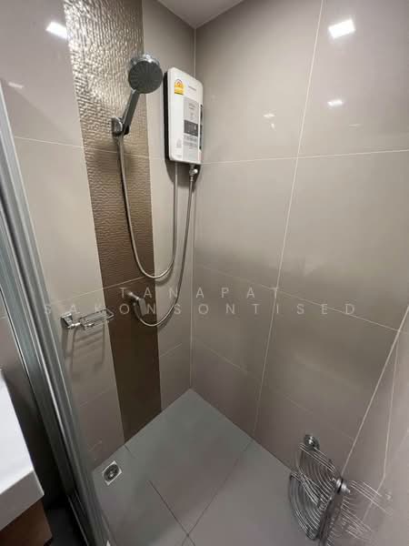 IDEO Sathorn-Wongwian Yai, Bangkok, 219 Soi Krung Thonburi 1, Khlong Ton Sai, Khlong San, Bangkok, 1 Bedroom, 37 sqm, Condo For Rent, by Tanapat Sakonsontised, 500472617 - DDproperty.com