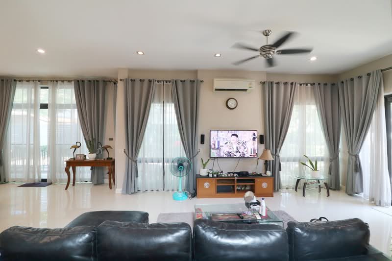 Muang Udon Thani, Udon Thani, Mak Khaeng, Muang Udon Thani, Udon Thani, 3 Bedrooms, 307 sqm, Single Detached House For Sale, by วีรภัทรา ดาร์เปอร์, 500472634 - DDproperty.com
