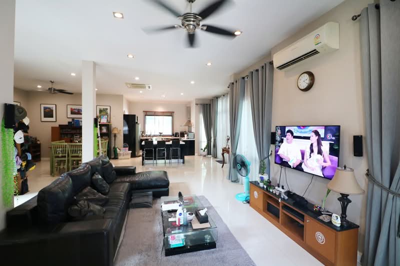 Muang Udon Thani, Udon Thani, Mak Khaeng, Muang Udon Thani, Udon Thani, 3 Bedrooms, 307 sqm, Single Detached House For Sale, by วีรภัทรา ดาร์เปอร์, 500472634 - DDproperty.com
