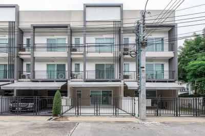 ขาย - Baan Klang Muang Sukhumvit 77 : บ้านกลางเมือง สุขุมวิท 77, กรุงเทพ