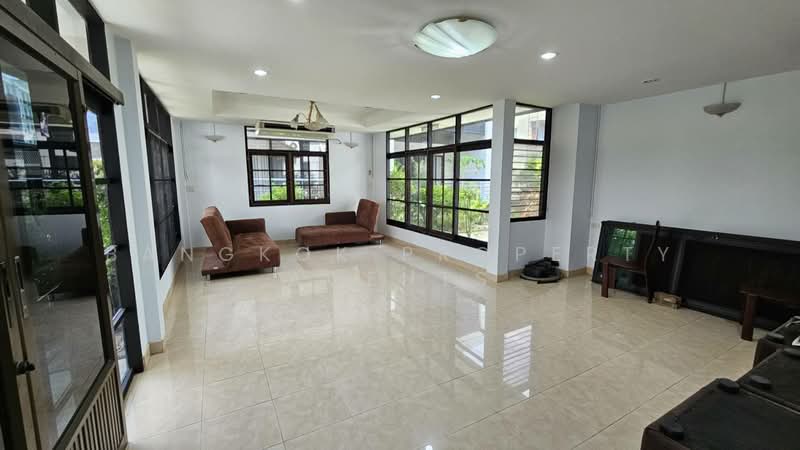 House in soi Sukhumvit 50, กรุงเทพ, บางจาก, พระโขนง, กรุงเทพ, 300 ตร.ม., บ้านเดี่ยว ให้เช่า, โดย BANGKOK PROPERTY AGENTS, 500472678 - DDproperty.com