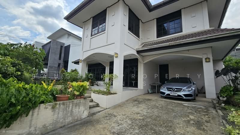 House in soi Sukhumvit 50, Bangkok, Bang Chak, Phra Khanong, Bangkok, 3 Bedrooms, 300 sqm, Single Detached House For Rent, by BANGKOK PROPERTY AGENTS, 500472678 - DDproperty.com
