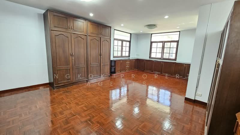 House in soi Sukhumvit 50, กรุงเทพ, บางจาก, พระโขนง, กรุงเทพ, 300 ตร.ม., บ้านเดี่ยว ให้เช่า, โดย BANGKOK PROPERTY AGENTS, 500472678 - DDproperty.com