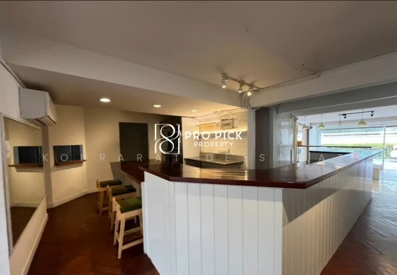 For Rent Retail 2-storey BTS Ekkamai Sukhumvit Watthana Bangkok PP-00525, Bangkok, สุขุมวิท, Khlong Tan Nua, Watthana, Bangkok, , 140 sqm, Business For Rent, by Konrarat Deesawat, 500472742 - DDproperty.com