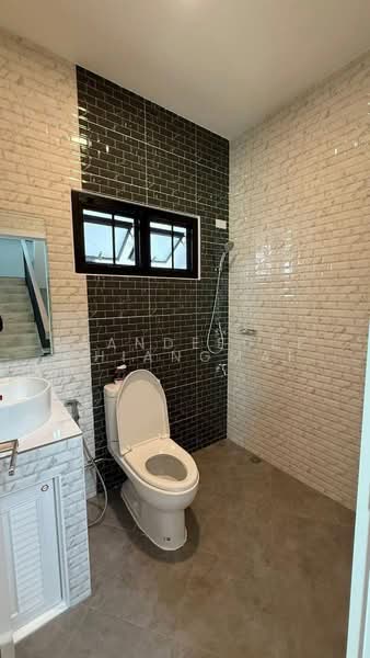 A house for rent near 89 Plaza, Chiang Mai Rental Price: 28,000 THB / month Property ID: No.15H549, Chiang Mai, Nong Phung, Saraphi, Chiang Mai, 3 Bedrooms, 150 sqm, Single Detached House For Rent, by Baandeedee Chiangmai, 500472756 - DDproperty.com
