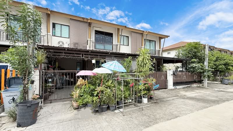 Pruksa Ville 57 Pattanakarn, Bangkok, Soi Pattanakarn 38, Suan Luang, Bangkok, 3 Bedrooms, 100 sqm, Townhouse For Sale, by Ponwimol Wipanarapai, 500472804 - DDproperty.com