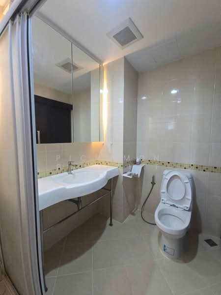 Life @ Ratchada, Bangkok, 36 Soi Lat Phrao 36, Chan Kasem, Chatuchak, Bangkok, 1 Bedroom, 40 sqm, Condo For Sale, by Pichamon Boonchit, 500472859 - DDproperty.com