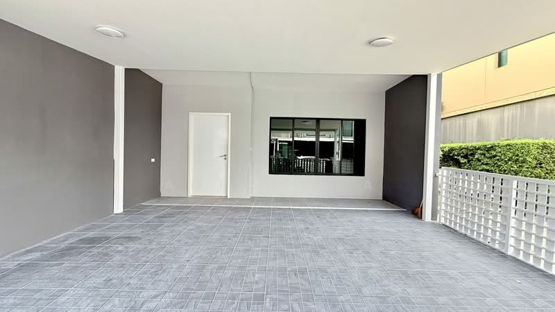 The Connect Pattanakarn 38, Bangkok, Soi Phatthanakan 38, Phatthanakan Road, Suan Luang, Bangkok, 3 Bedrooms, 130 sqm, Townhouse For Sale, by Agent Pla, 500472866 - DDproperty.com