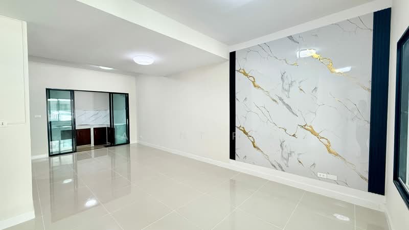 The Connect Pattanakarn 38, Bangkok, Soi Phatthanakan 38, Phatthanakan Road, Suan Luang, Bangkok, 3 Bedrooms, 130 sqm, Townhouse For Sale, by Agent Pla, 500472866 - DDproperty.com