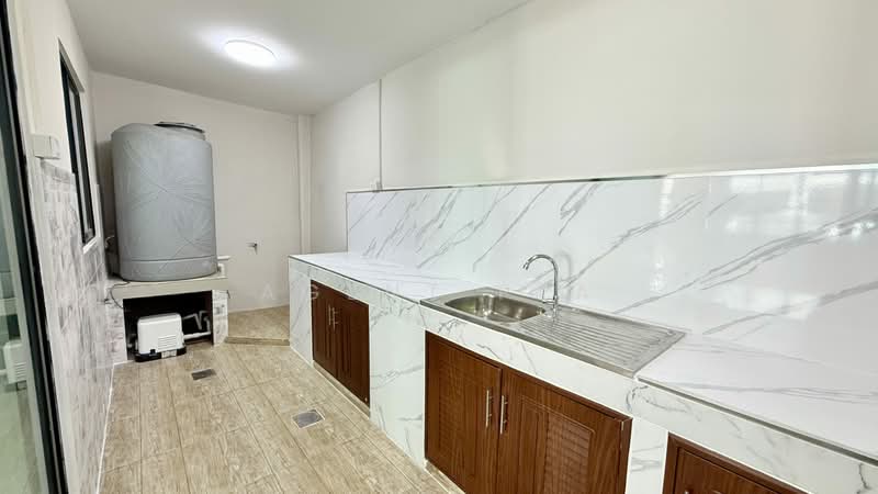 The Connect Pattanakarn 38, Bangkok, Soi Phatthanakan 38, Phatthanakan Road, Suan Luang, Bangkok, 3 Bedrooms, 130 sqm, Townhouse For Sale, by Agent Pla, 500472866 - DDproperty.com